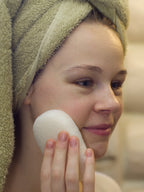 using a konjac sponge on face
